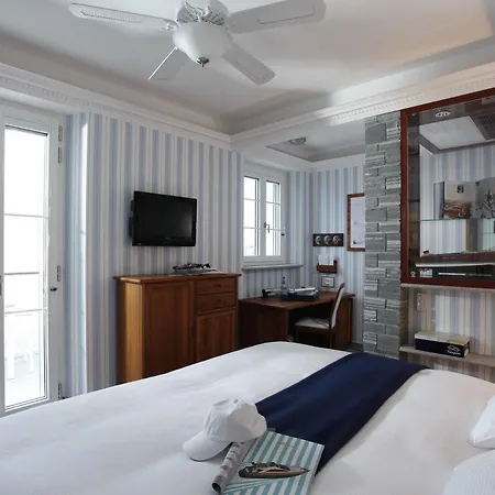 Hotell Yachtsport Maggiore 5*